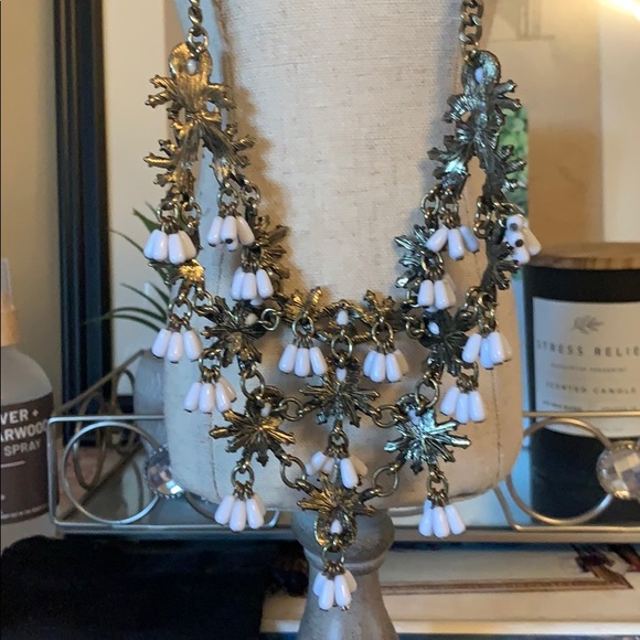 White Statement Necklace - Picture 4 of 6